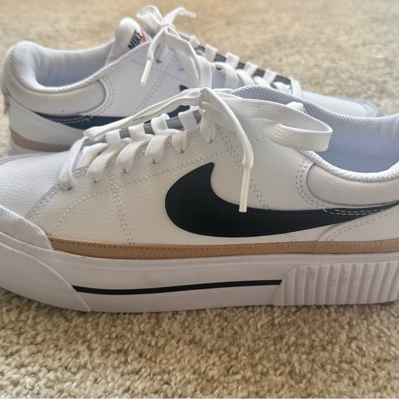Nike Court Legacy Lift - Picture 1 of 3